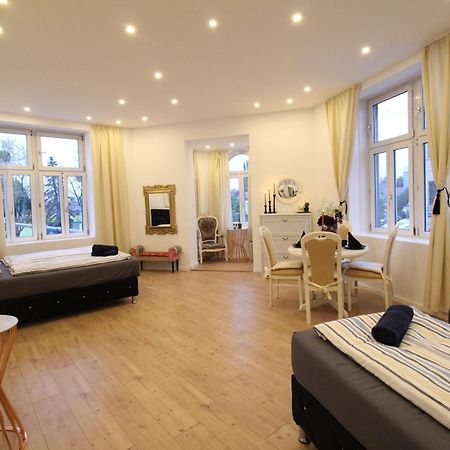Disc Cozy Rooms In Liesing Viena Exterior foto