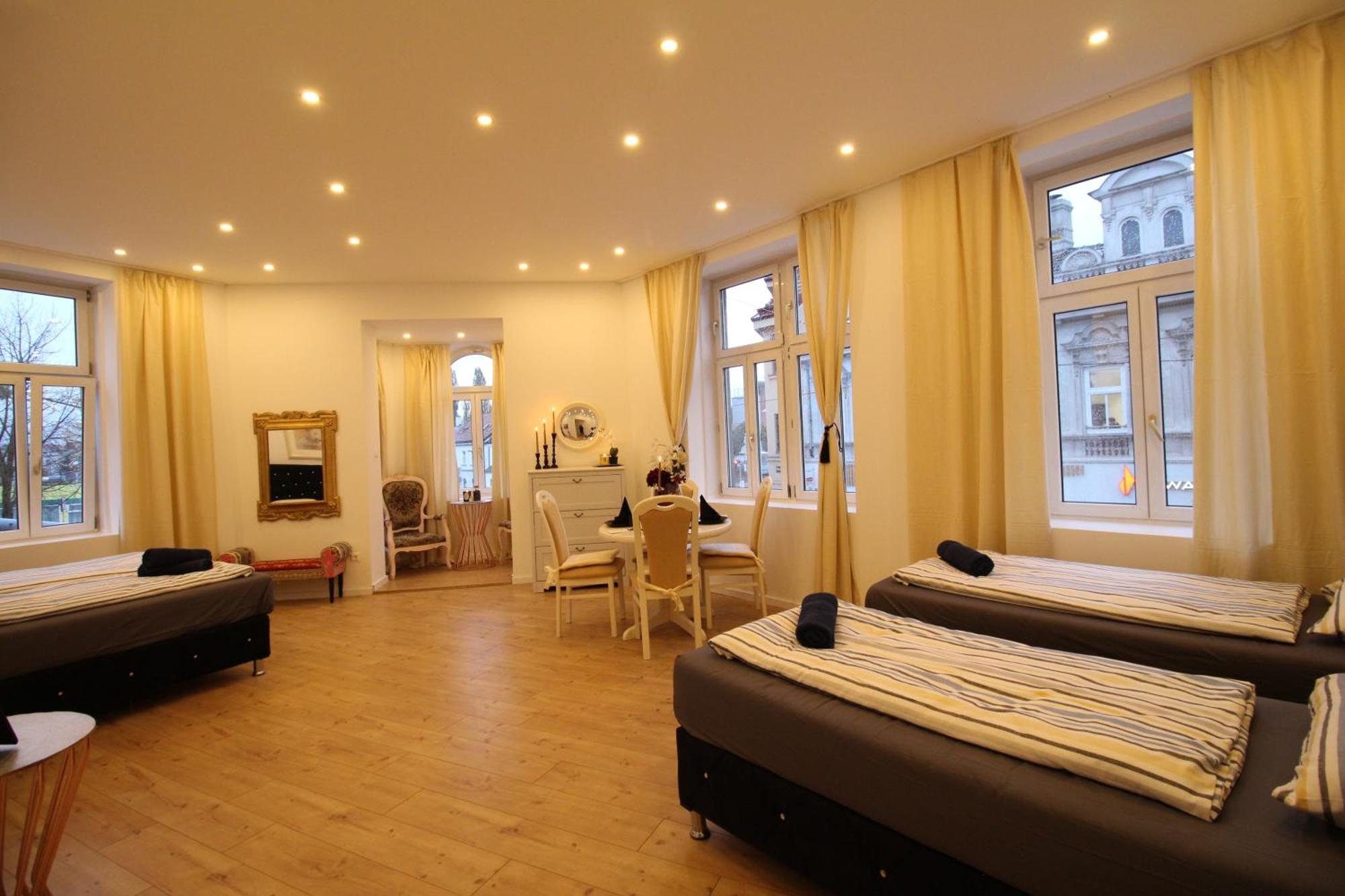 Disc Cozy Rooms In Liesing Viena Exterior foto